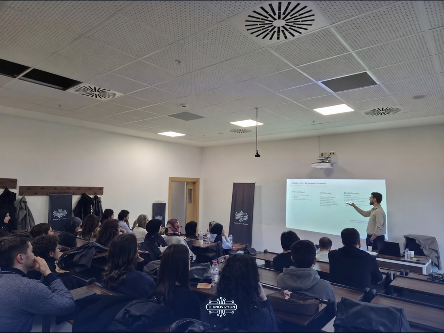 Projeden startupa dönüşüm eğitimimizden bir kare